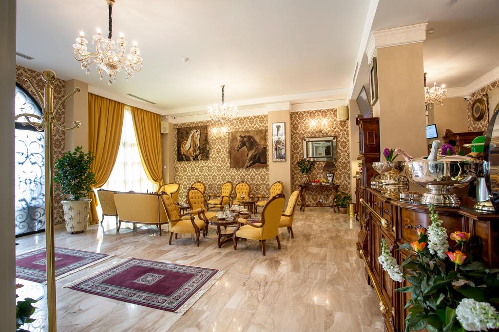 The Arlington Hotel Craiova